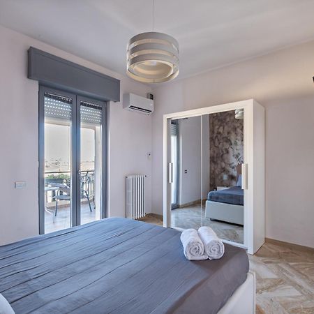 Penthouse Station Luxury Apts Le Dimore Бриндизи Экстерьер фото