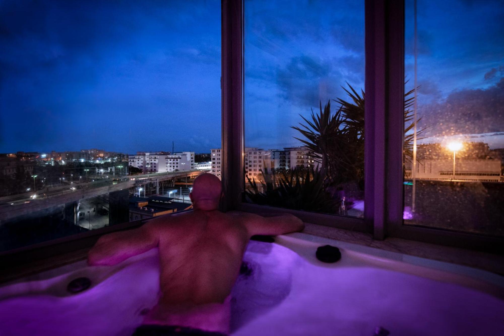 Penthouse Station Luxury Apts Le Dimore Бриндизи Экстерьер фото