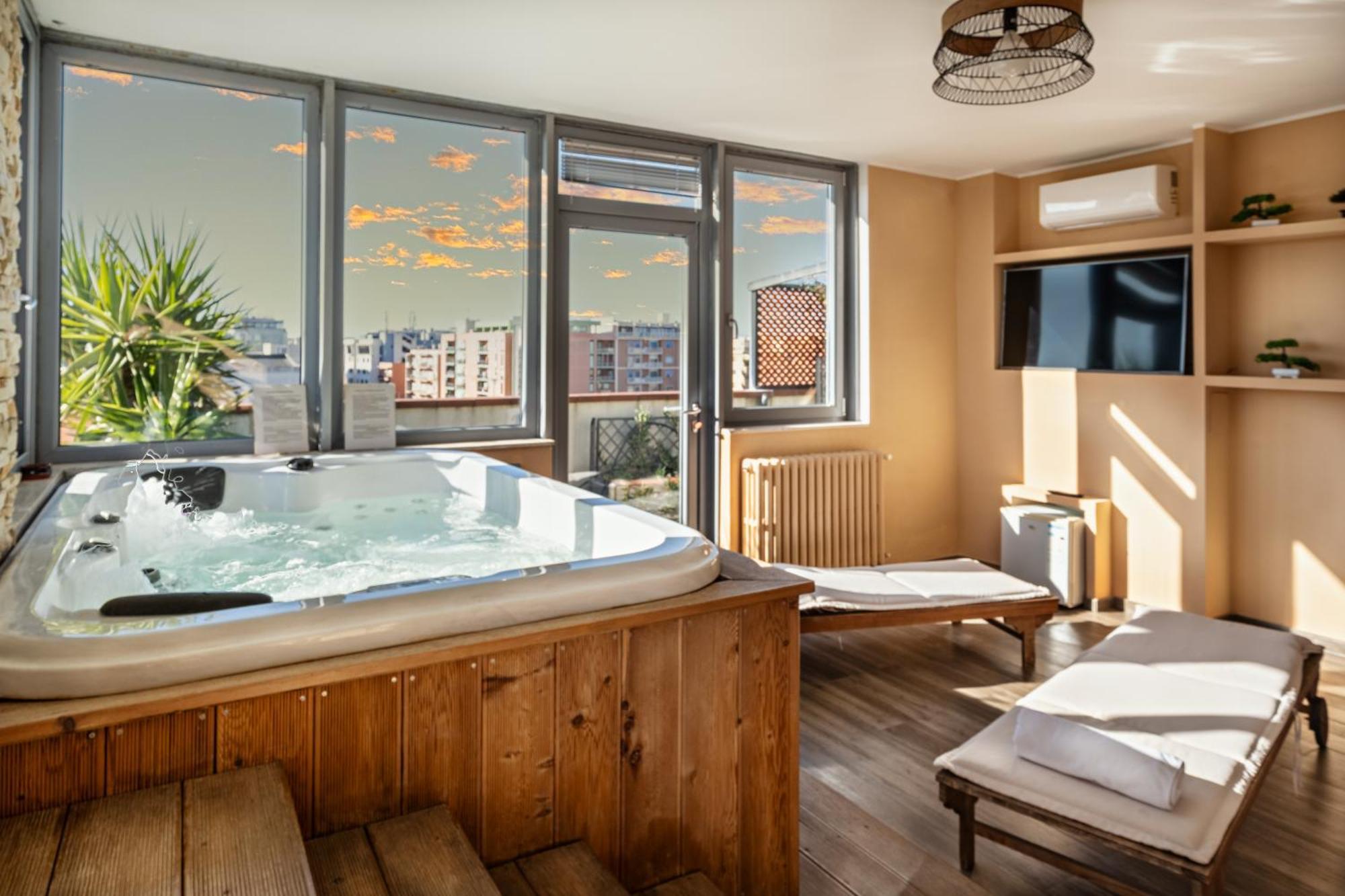 Penthouse Station Luxury Apts Le Dimore Бриндизи Экстерьер фото